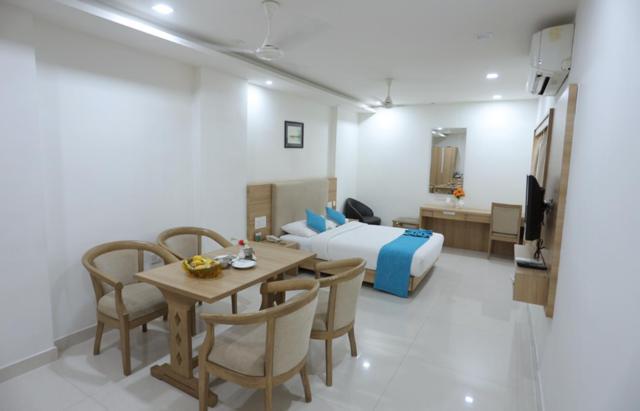 Hotel Anjali Park กัตตะยัม ภายนอก รูปภาพ