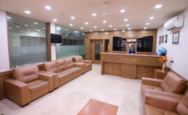 Hotel Anjali Park กัตตะยัม ภายนอก รูปภาพ
